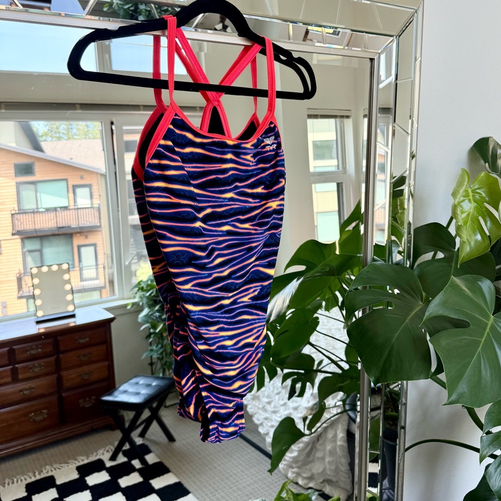 TYR Dyrafast One Piece